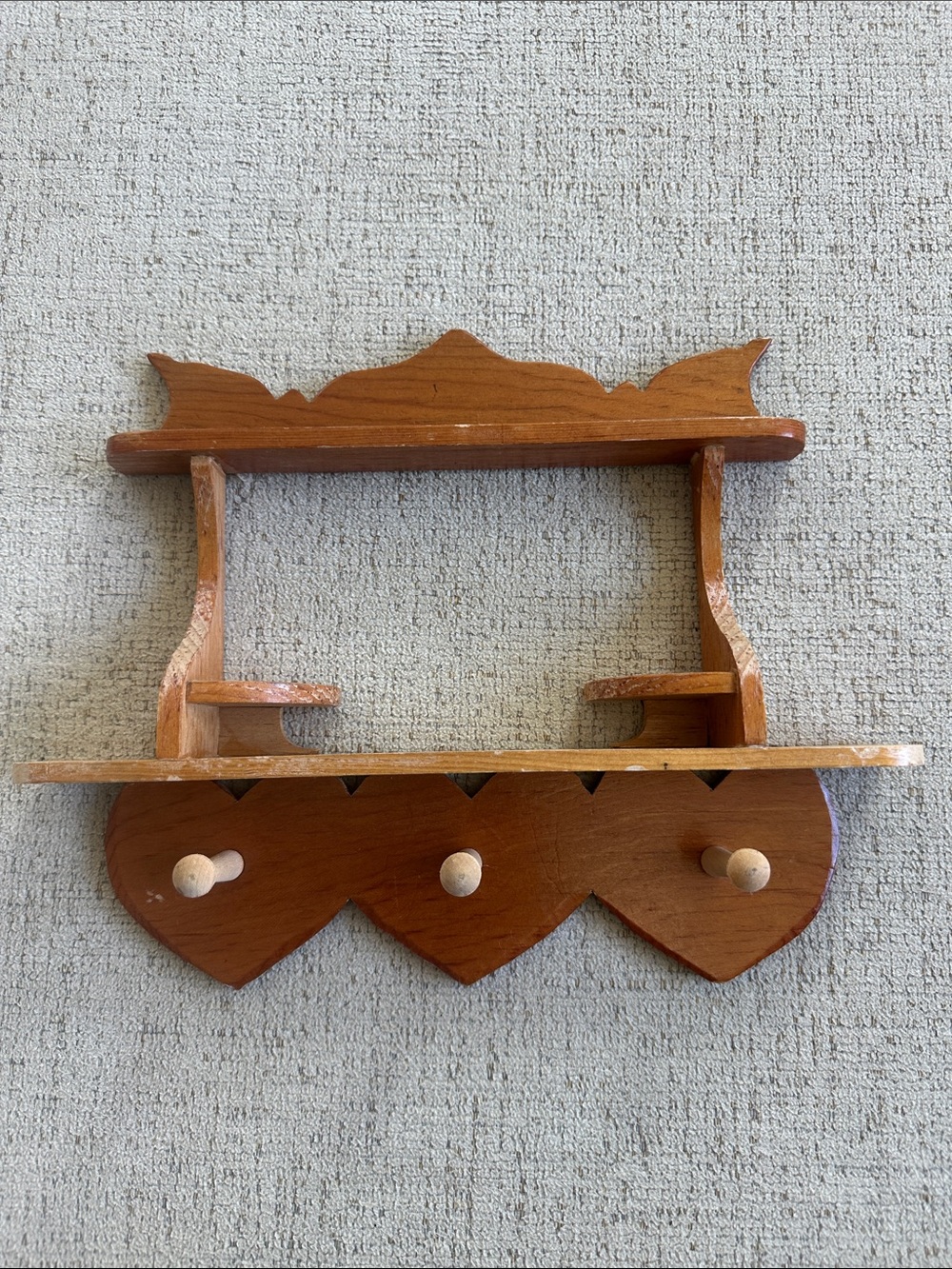 Vintage Wooden Heart Hook and Trinket Wall Shelf - Brown